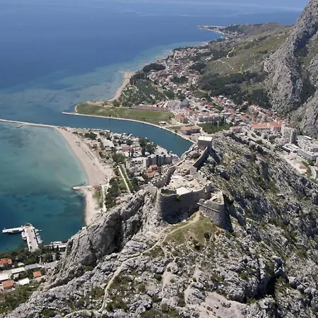 In With Terrace, Air Conditioning, W-lan, Washing Machine 5129-1 Omiš